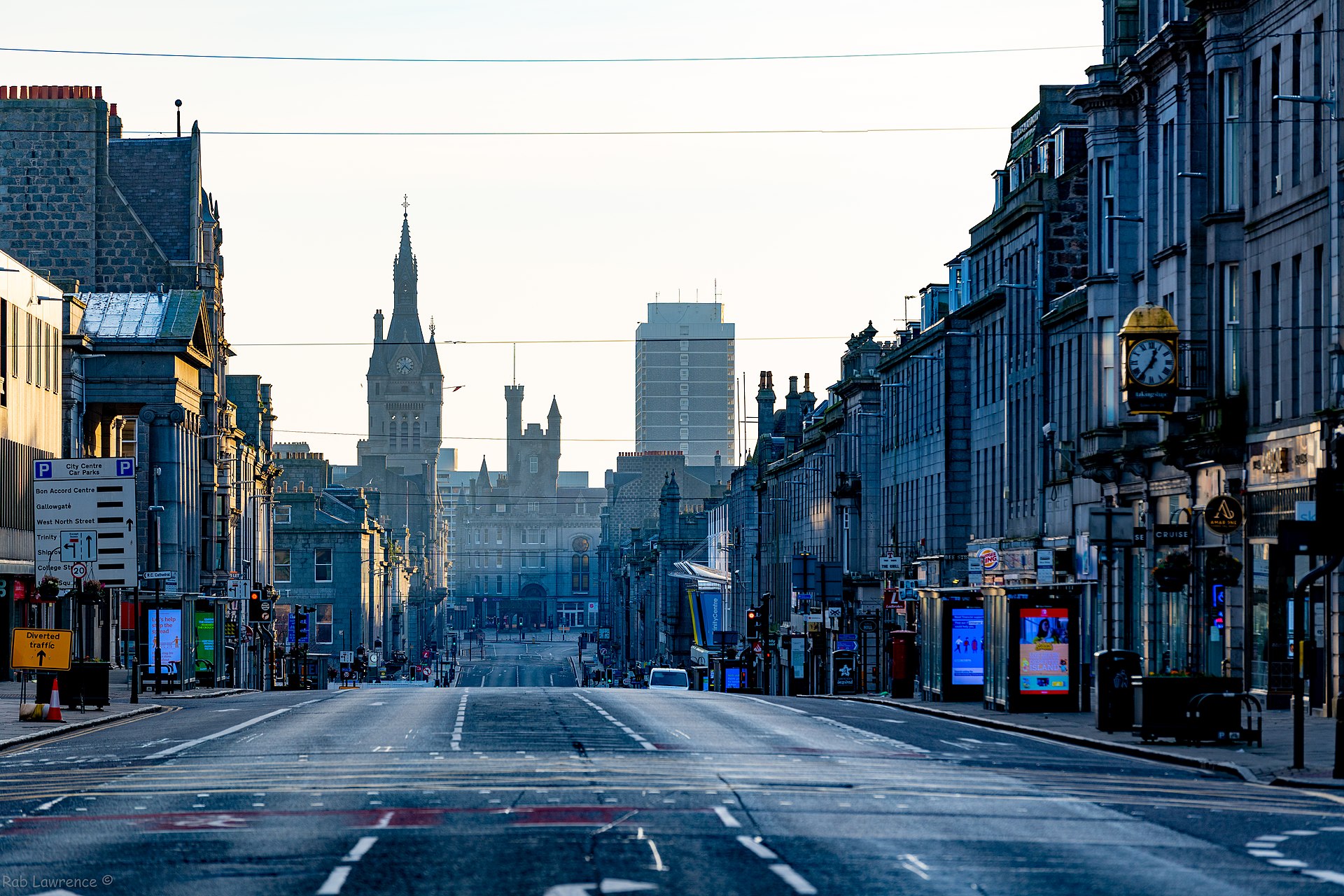 A photo showing Union Street, Aberdeen's main thoroughfare, during the 2020 COVID-19 pandemic. It is empty.